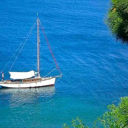 Mola Ξενοδοχείο