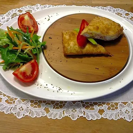 فندق Mola